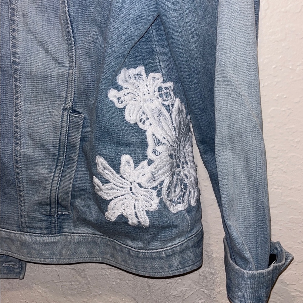 Chicos Lace Floral Denim Jean Jacket cottagecore granny teachercore boho artsy - Picture 5 of 7